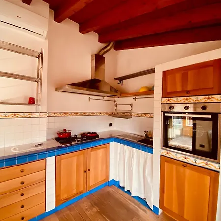 Maison Mavino *