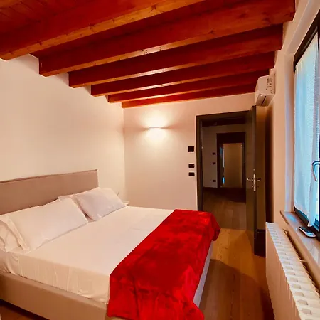Maison Mavino Apartment Desenzano del Garda